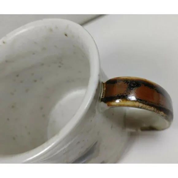 Hand Painted Leaf Round Shaped Speckled White Ceramic Coffee Mug Handle Creamer - Picture 8 of 9